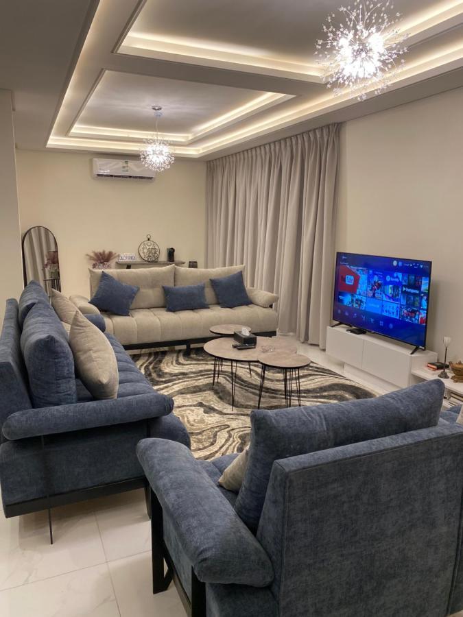بمدخل خاص La Village Riyadh